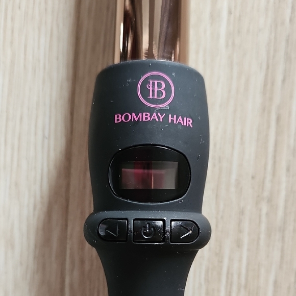Bombay Hair 32mm 1.24 Black and Rose Gold Styling Tool - Picture 2 of 5